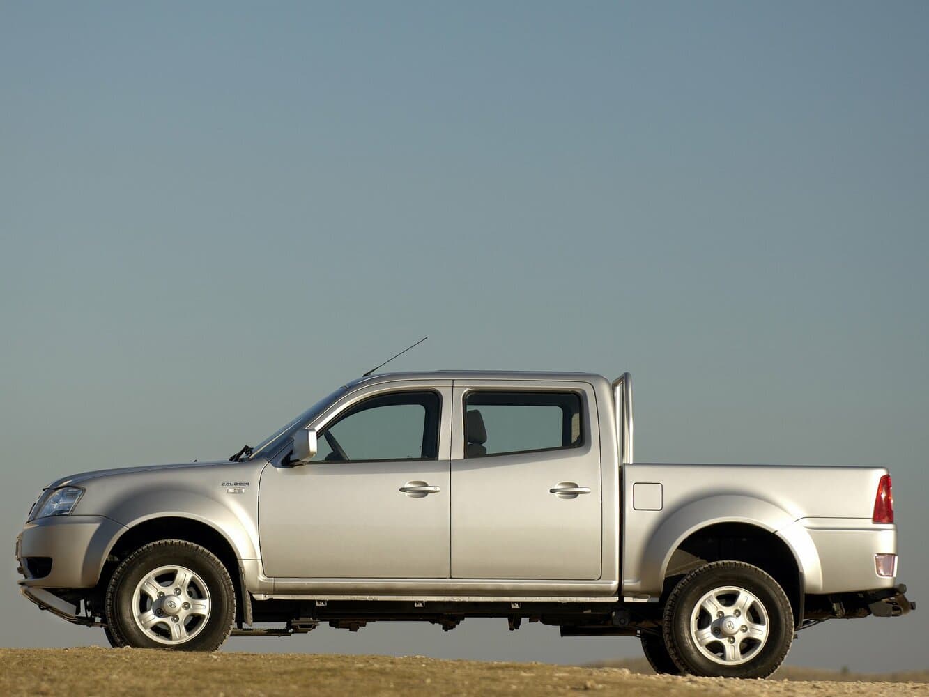 Tata Xenon