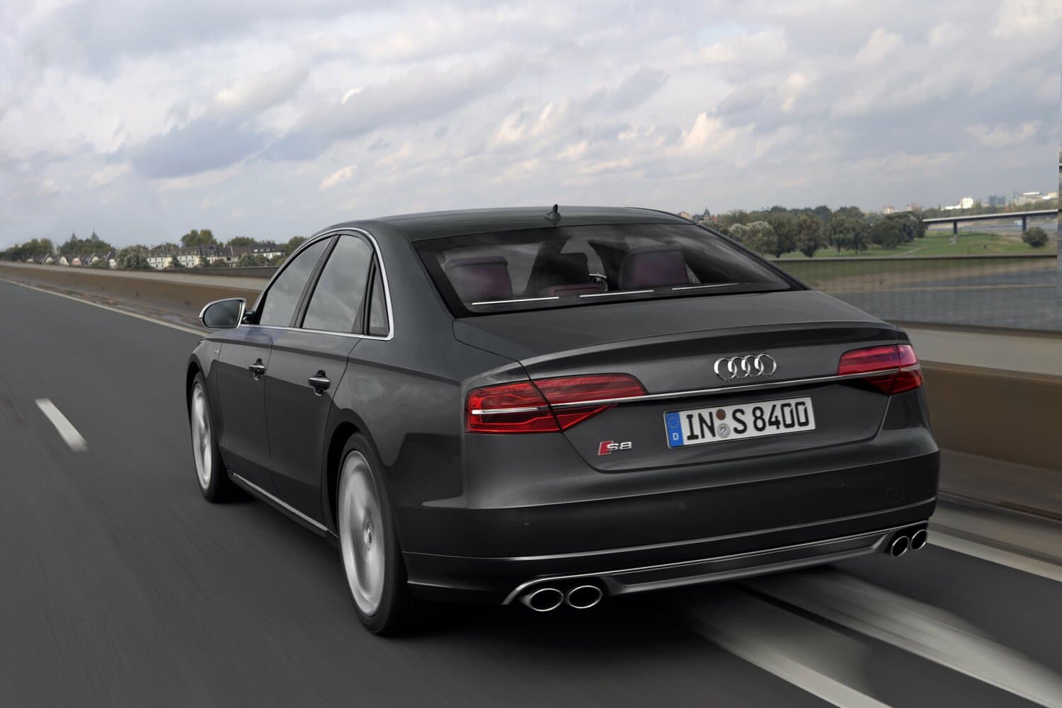 Audi S8