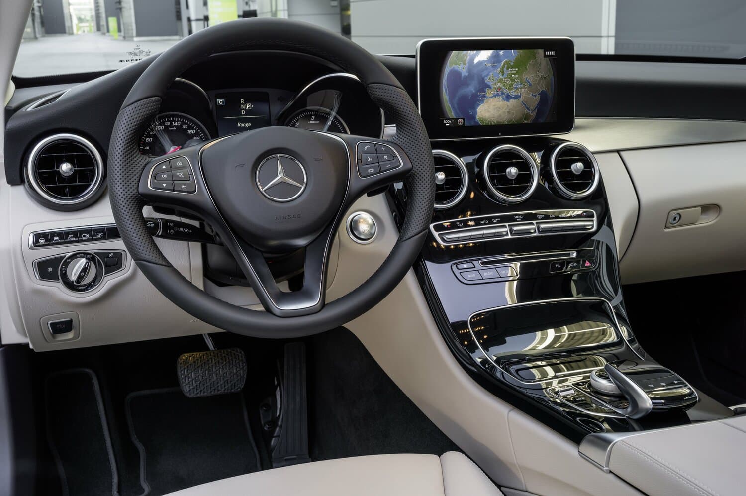 Mercedes-Benz C-Класс