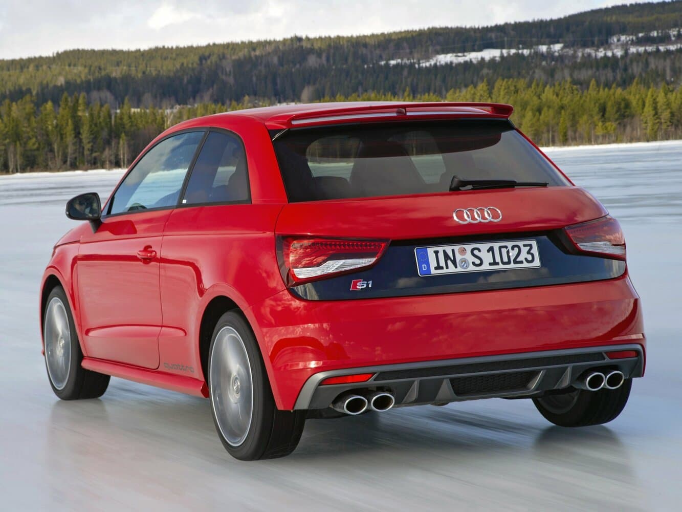 Audi S1