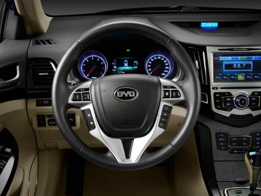 BYD F5