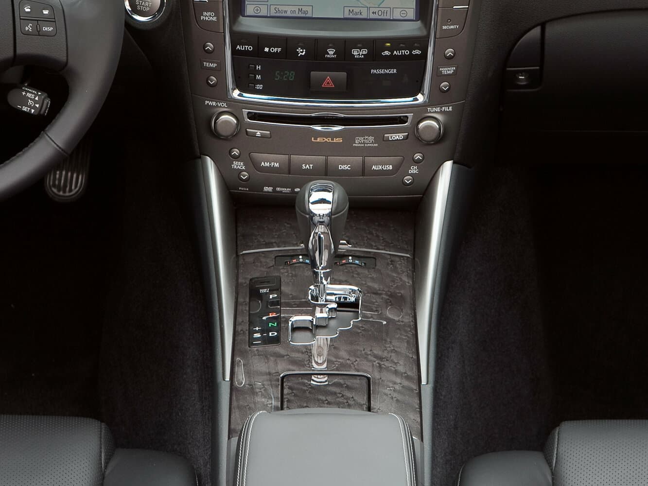 Lexus IS