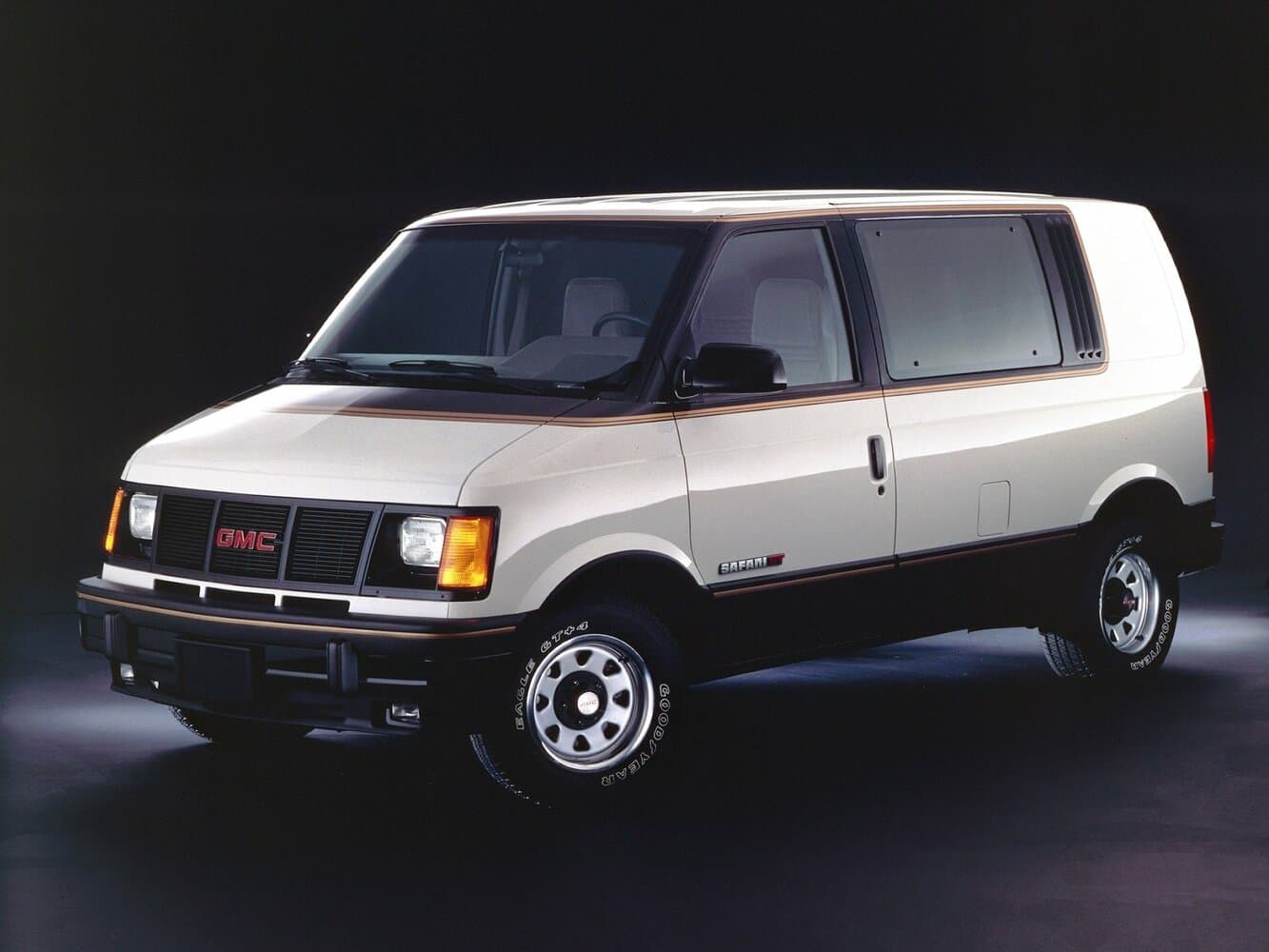 GMC Safari