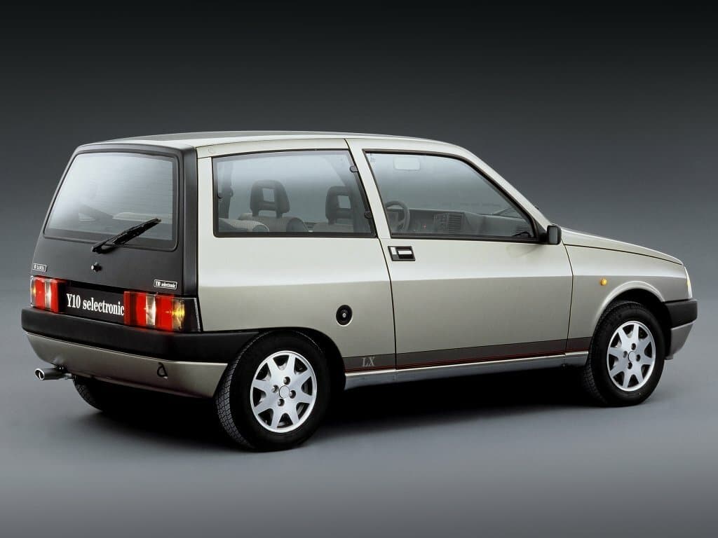Lancia Y10