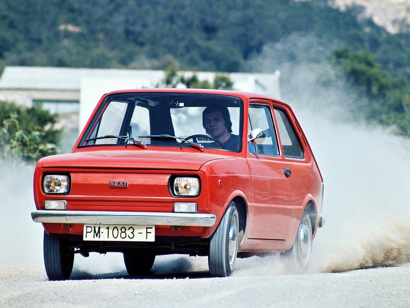 SEAT 133