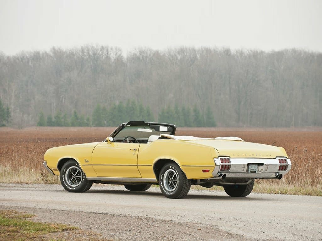 Oldsmobile Cutlass
