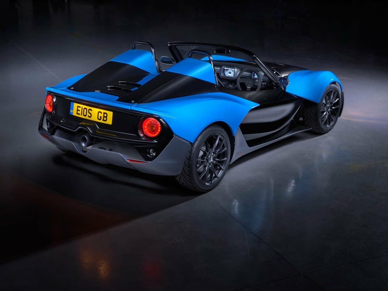 Zenos E10