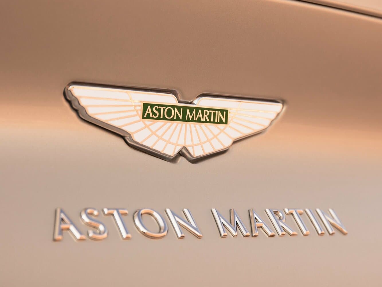 Aston Martin DB11