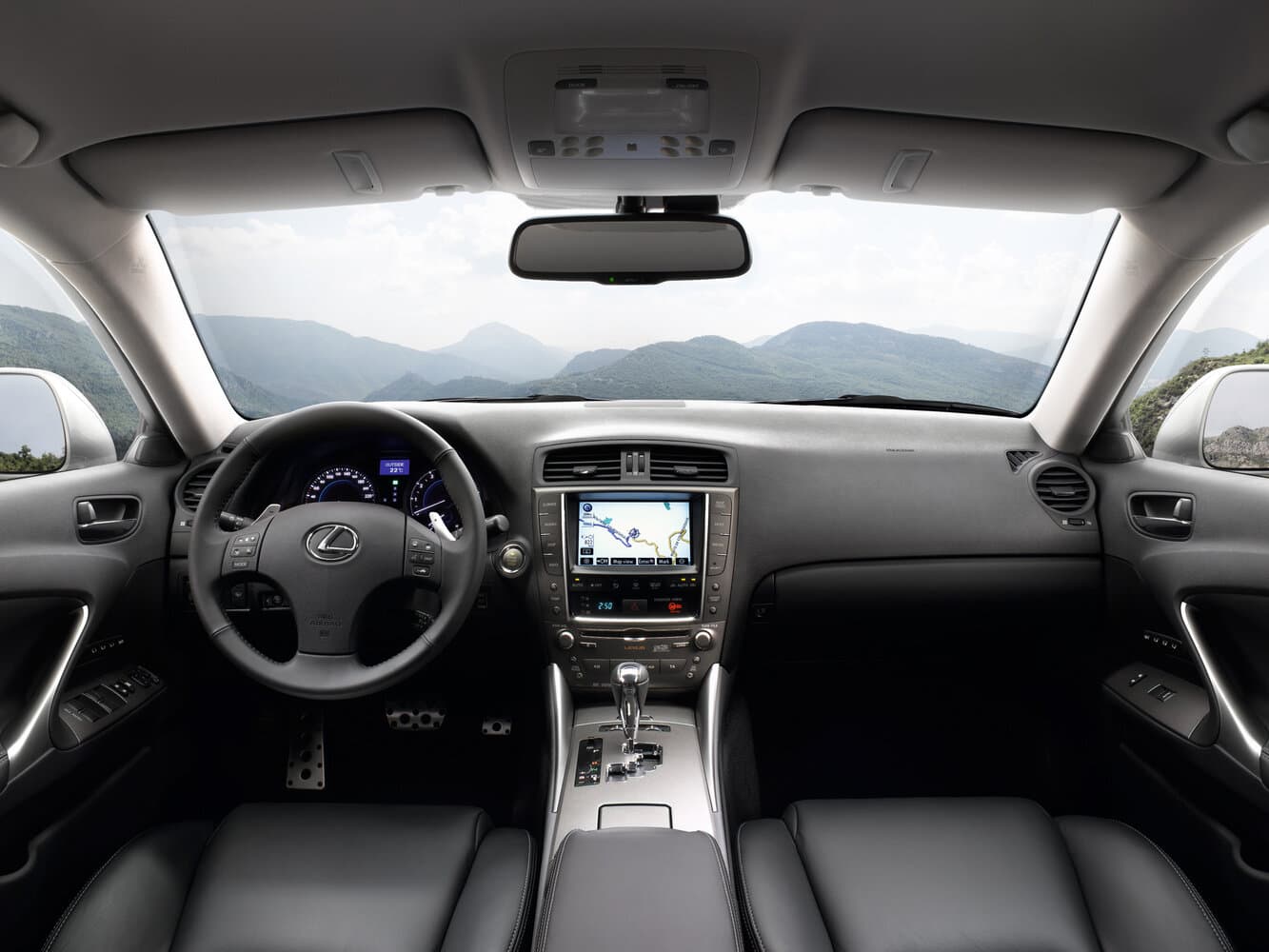 Lexus IS