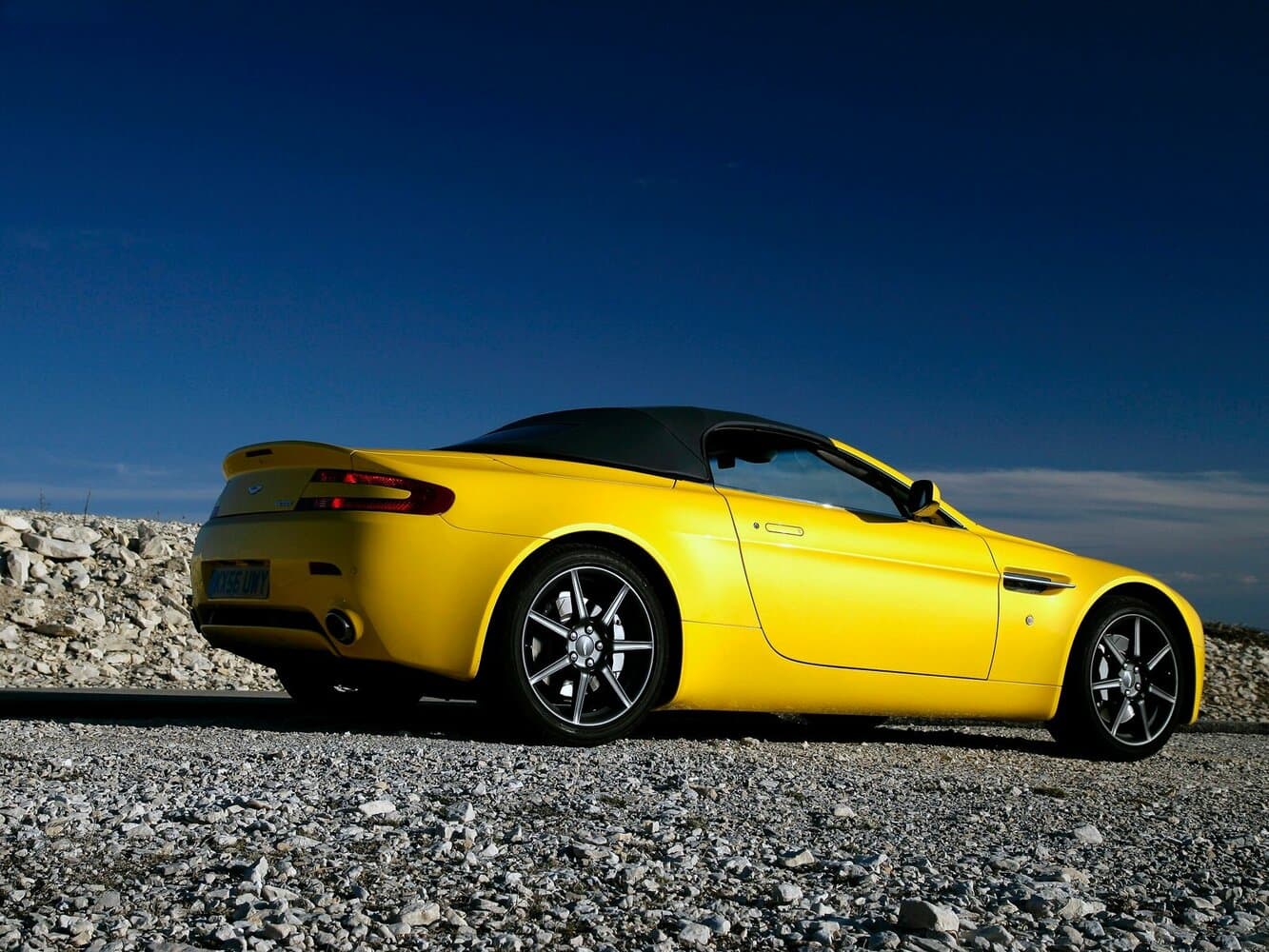 Aston Martin V8 Vantage