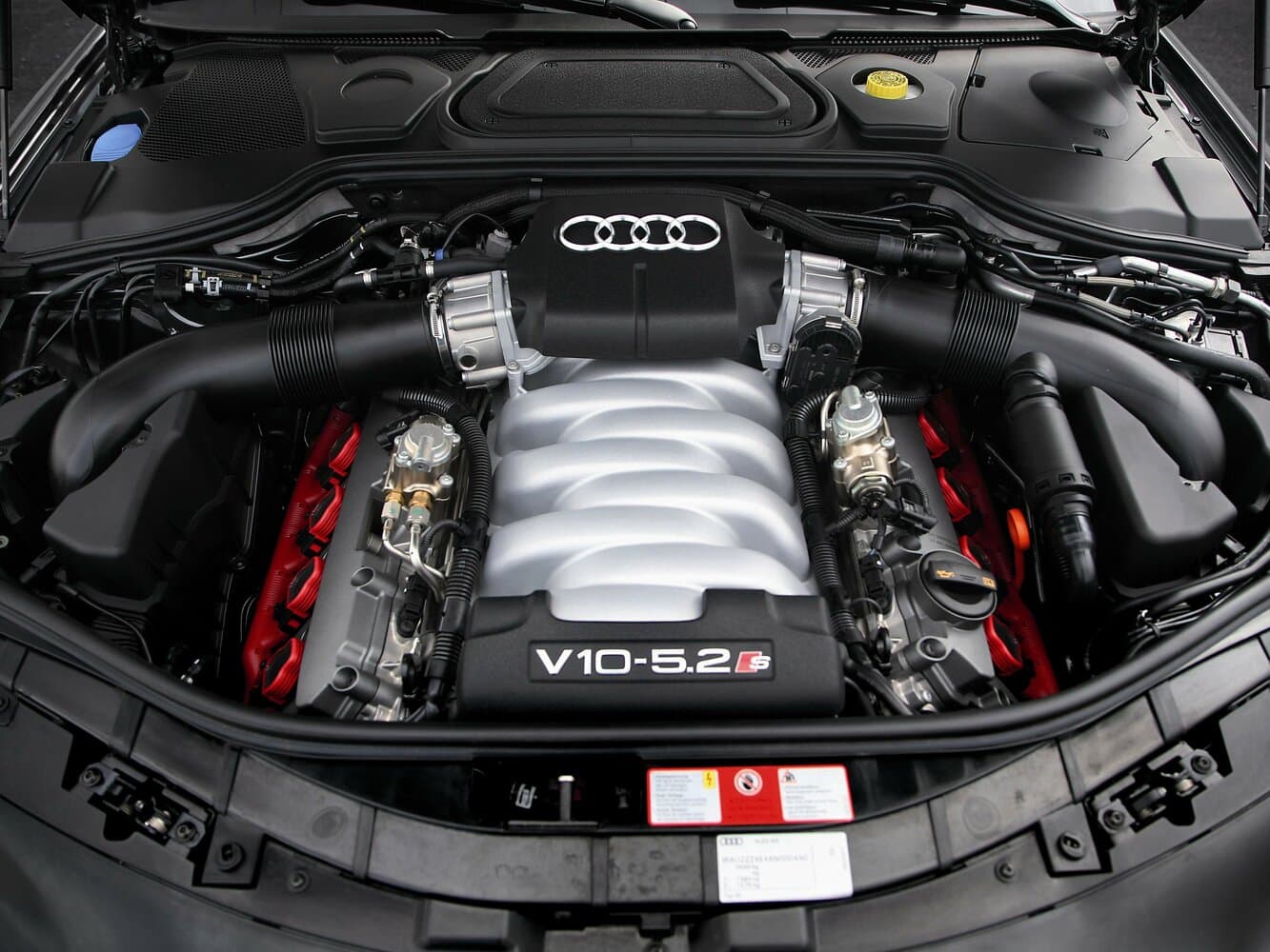 Audi S8