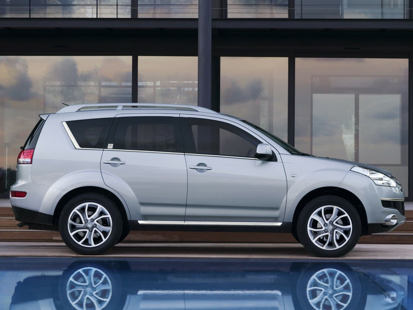 Citroen C-Crosser