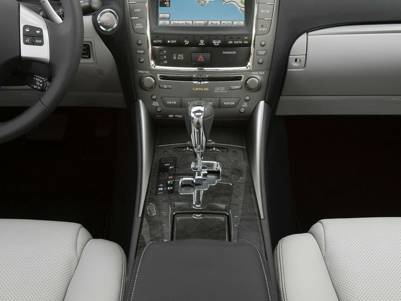 Lexus IS