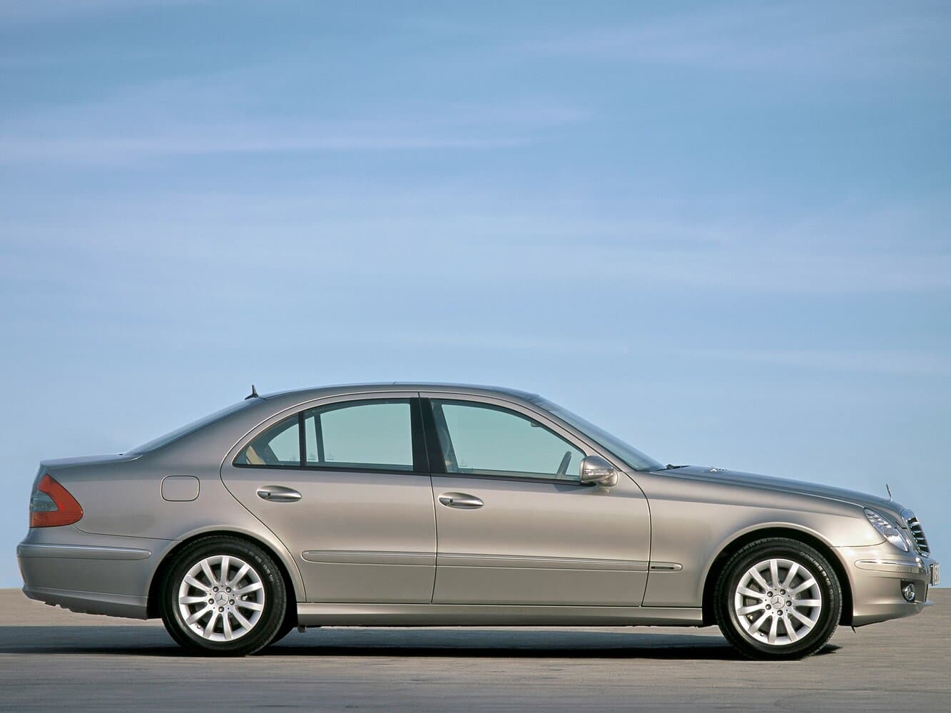 Mercedes-Benz E-Класс