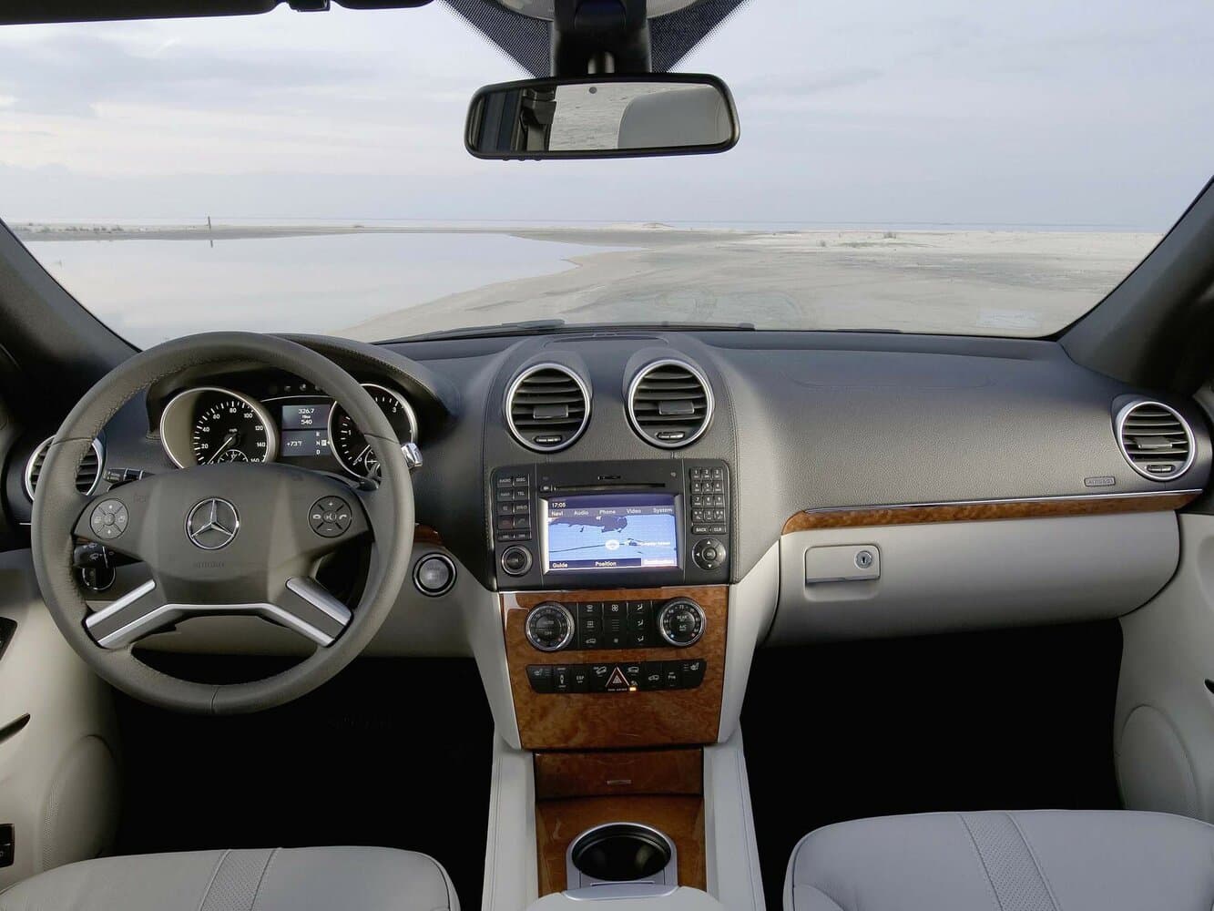 Mercedes-Benz M-Класс
