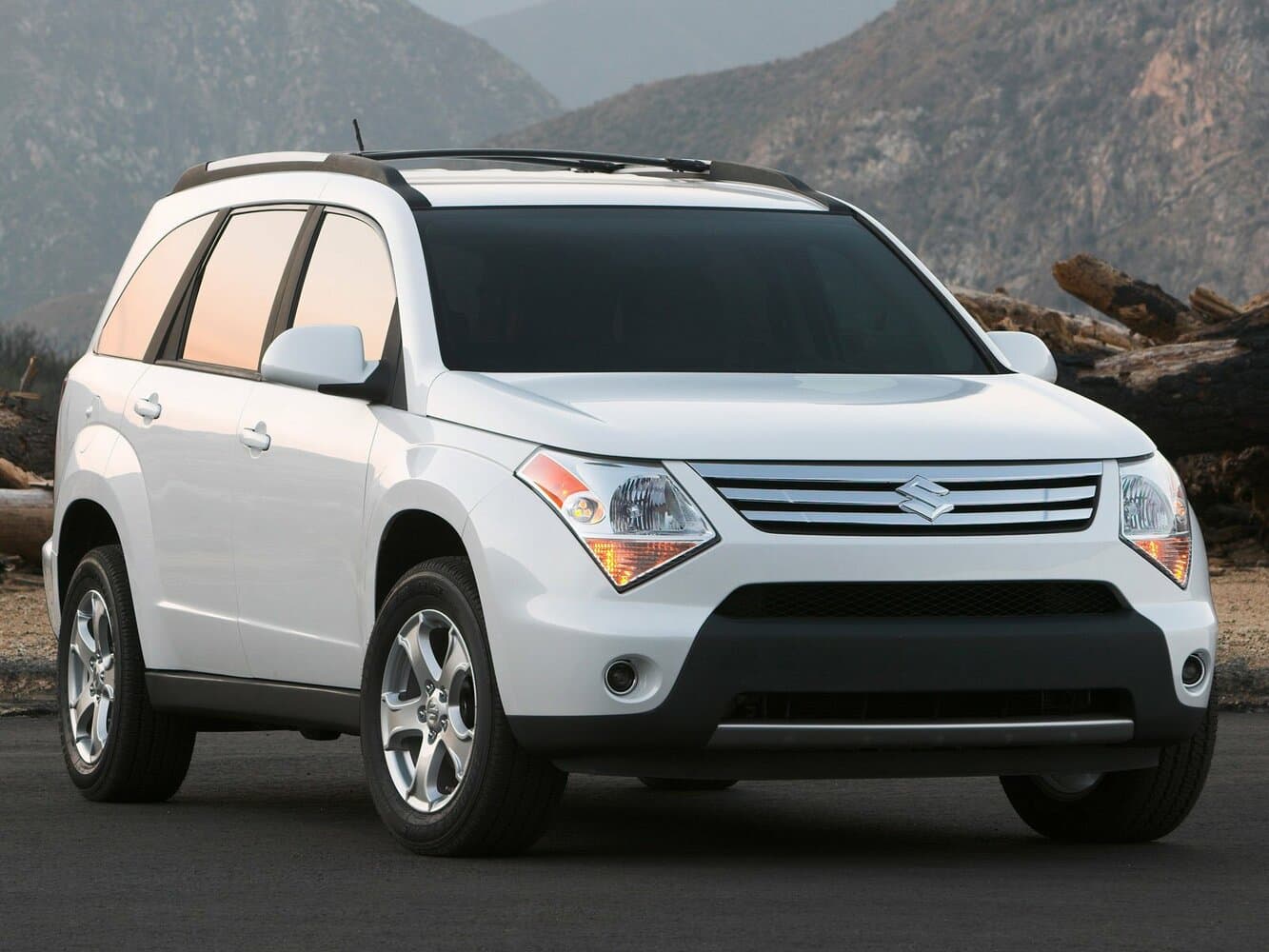 Suzuki XL7