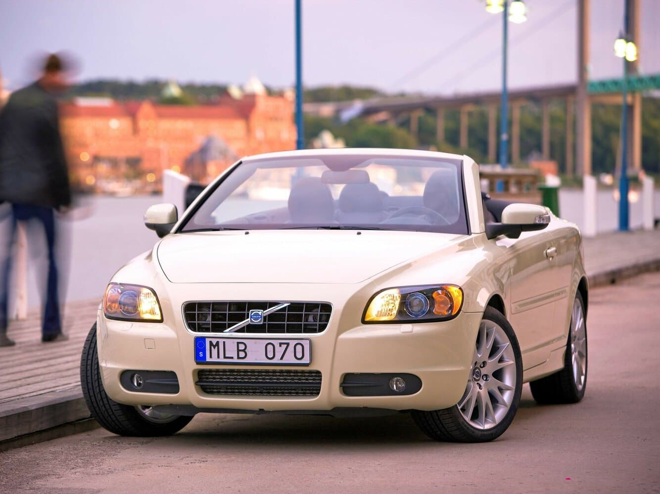 Volvo C70