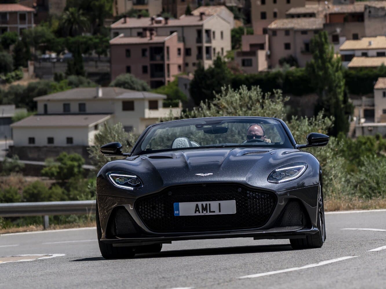 Aston Martin DBS