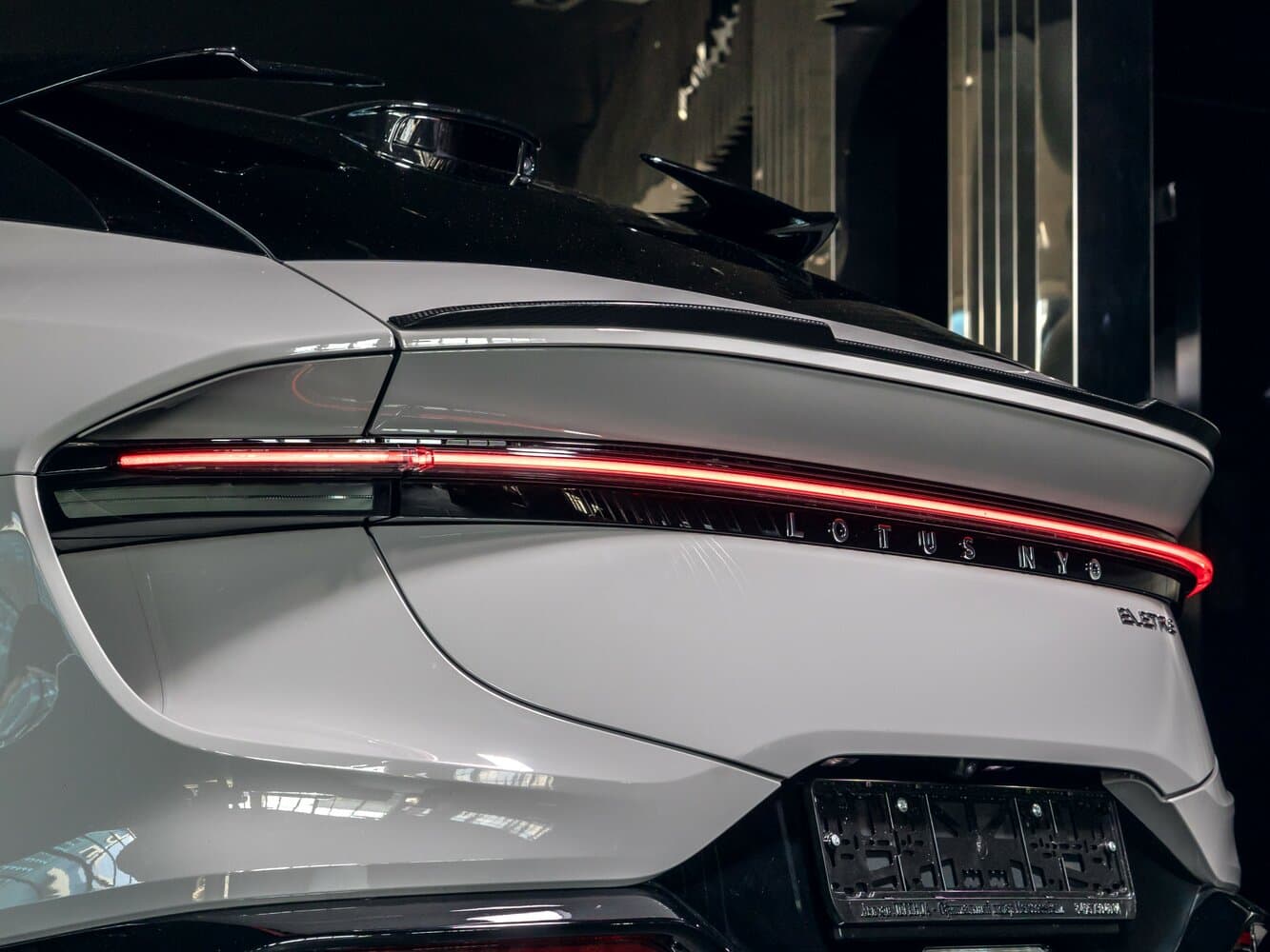 Lotus Eletre