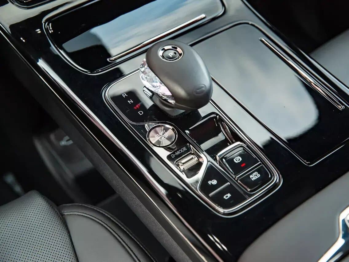 GAC M8