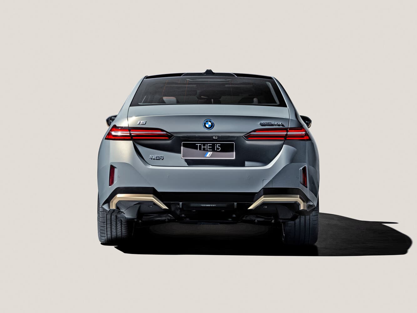 BMW i5