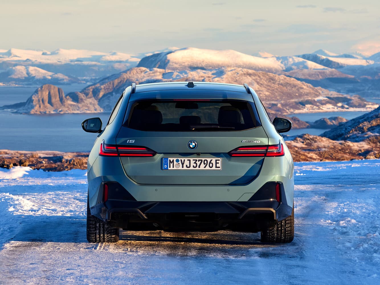 BMW i5
