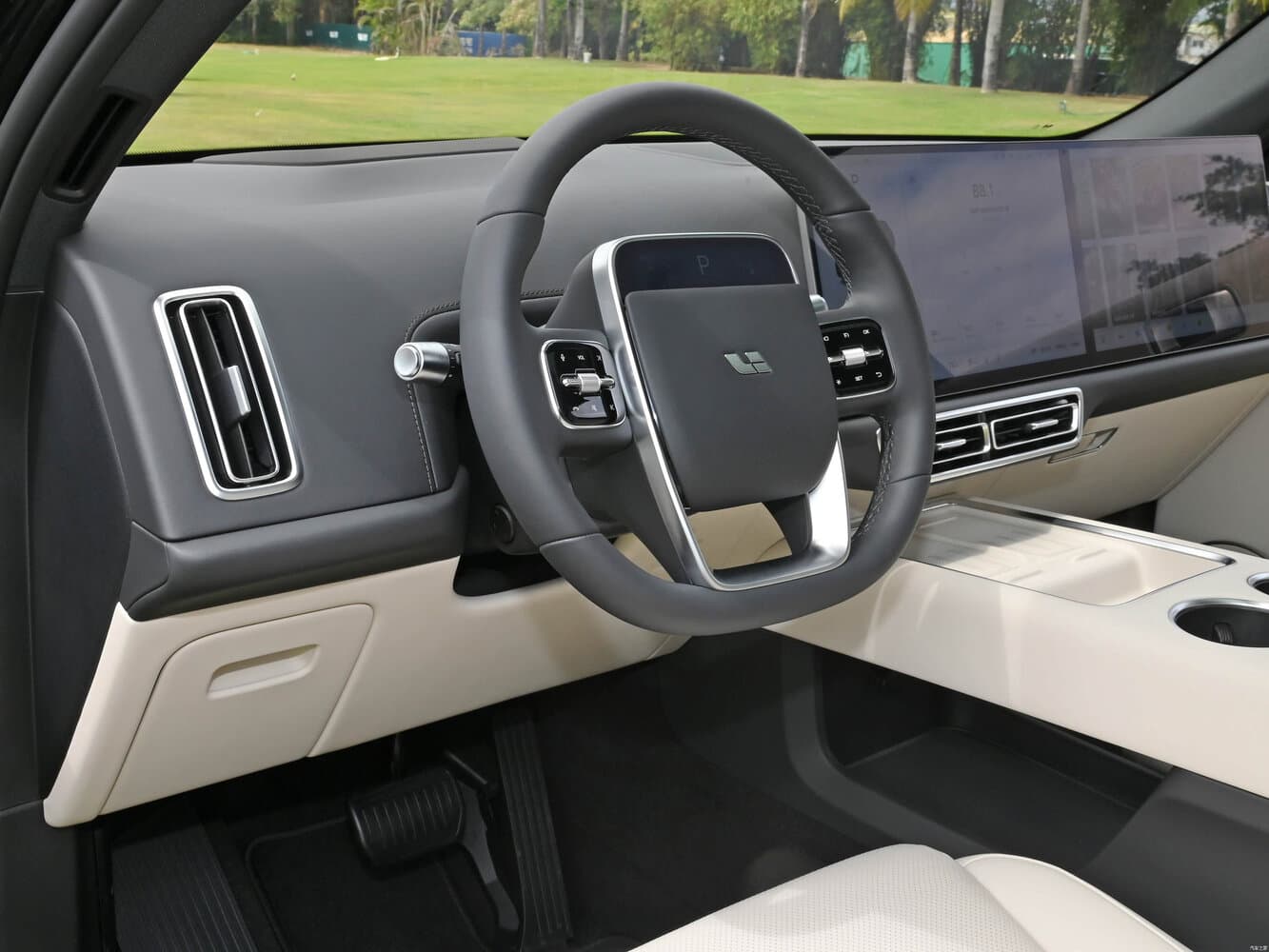 Li Auto (Lixiang) L7