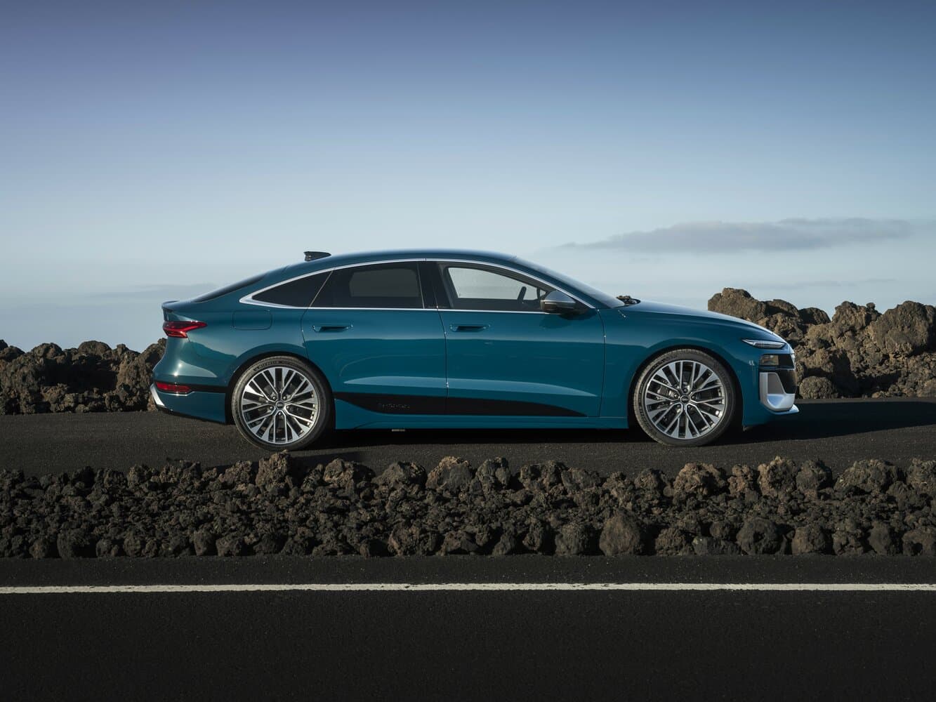 Audi S6 e-tron