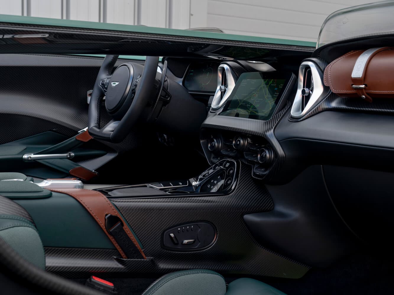 Aston Martin V12 Speedster