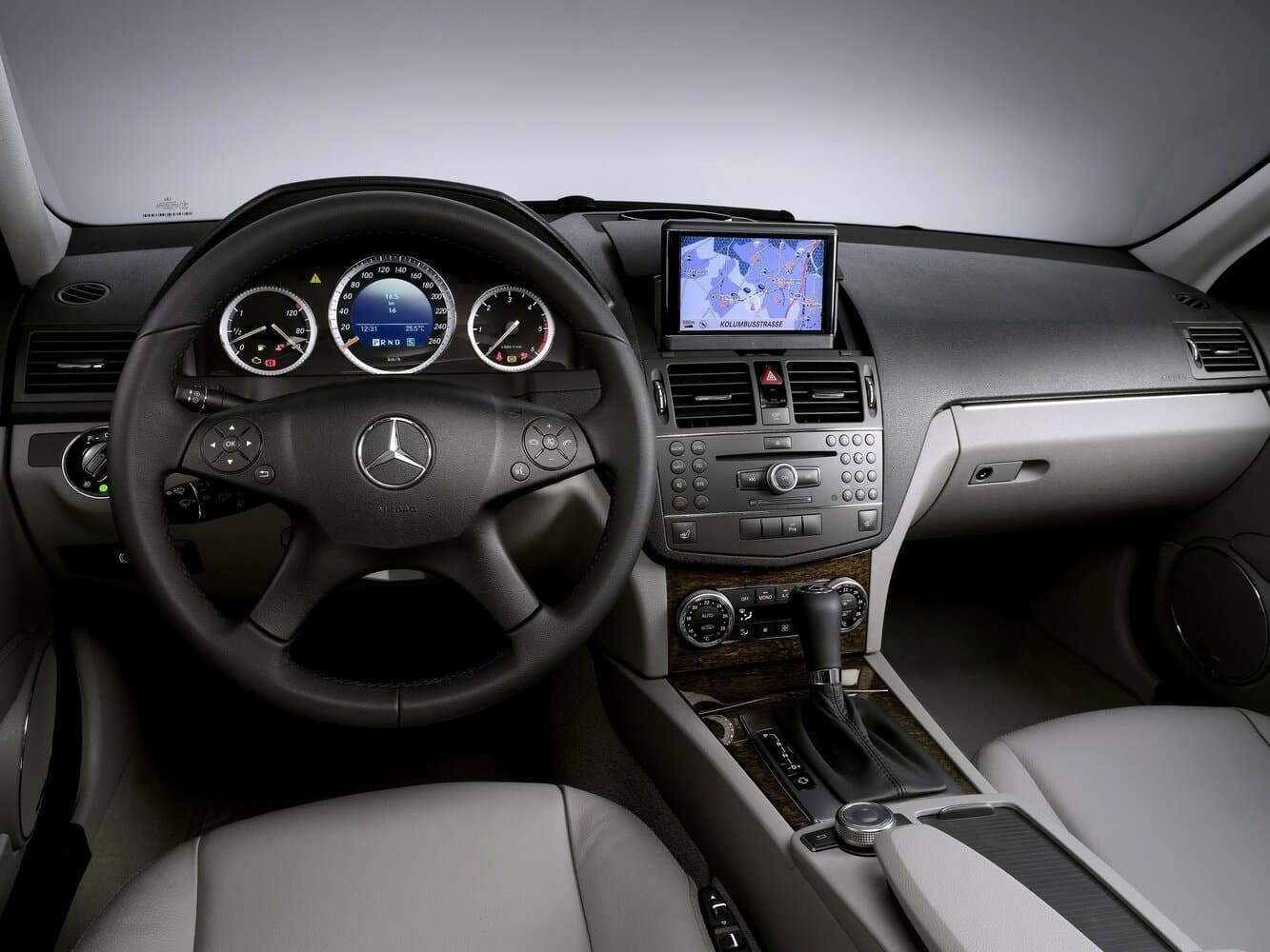 Mercedes-Benz C-Класс