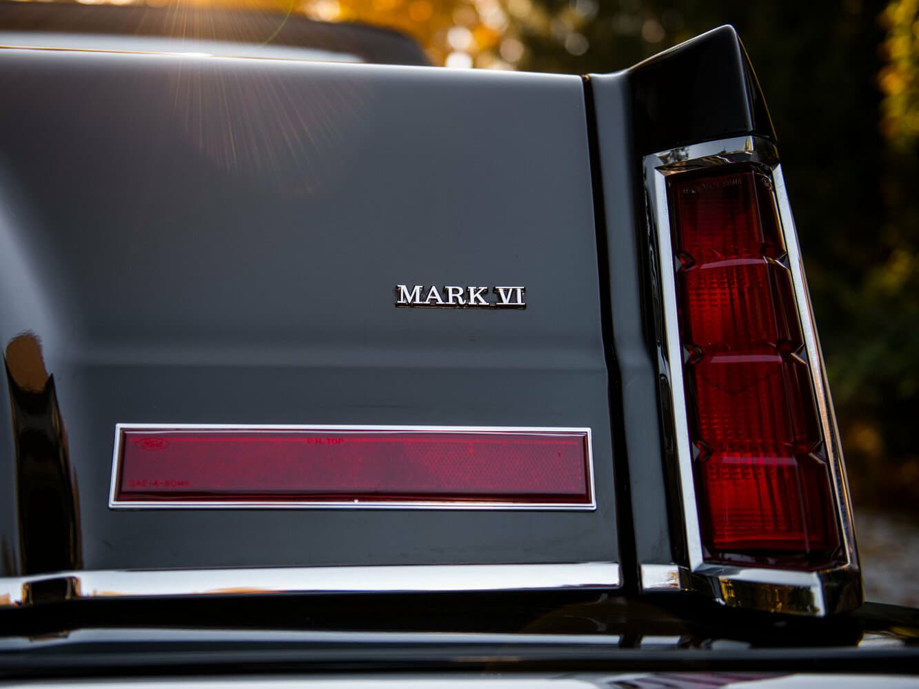 Lincoln Continental Mark
