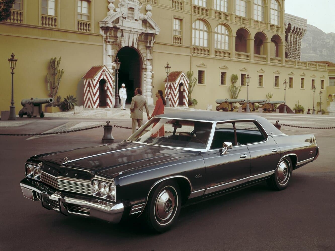 Dodge Monaco