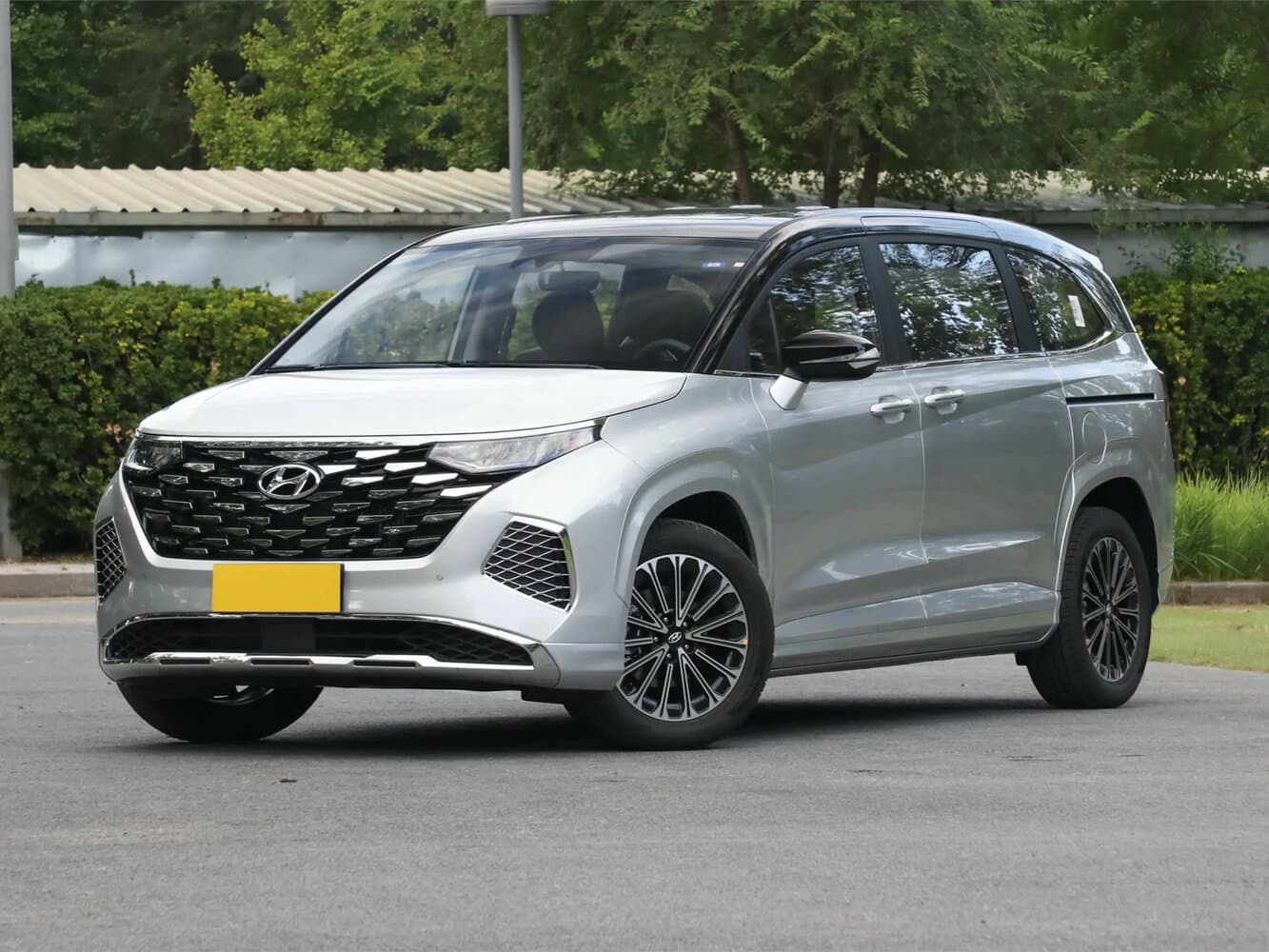 Hyundai Custo