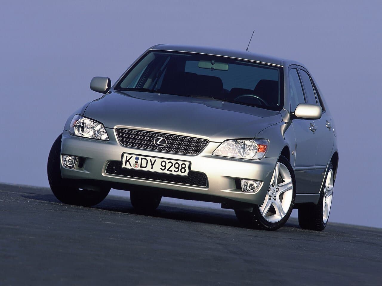 Lexus IS