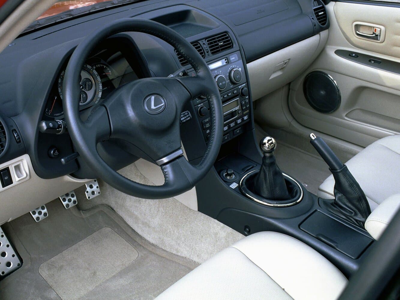 Lexus IS