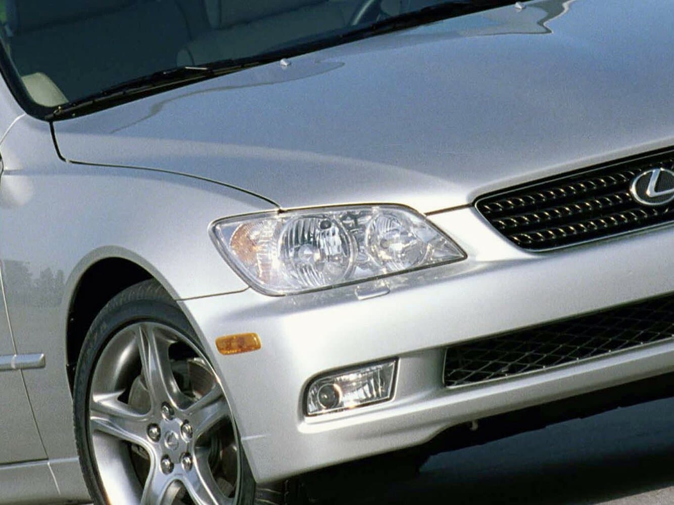 Lexus IS