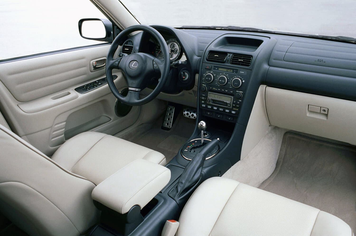 Lexus IS