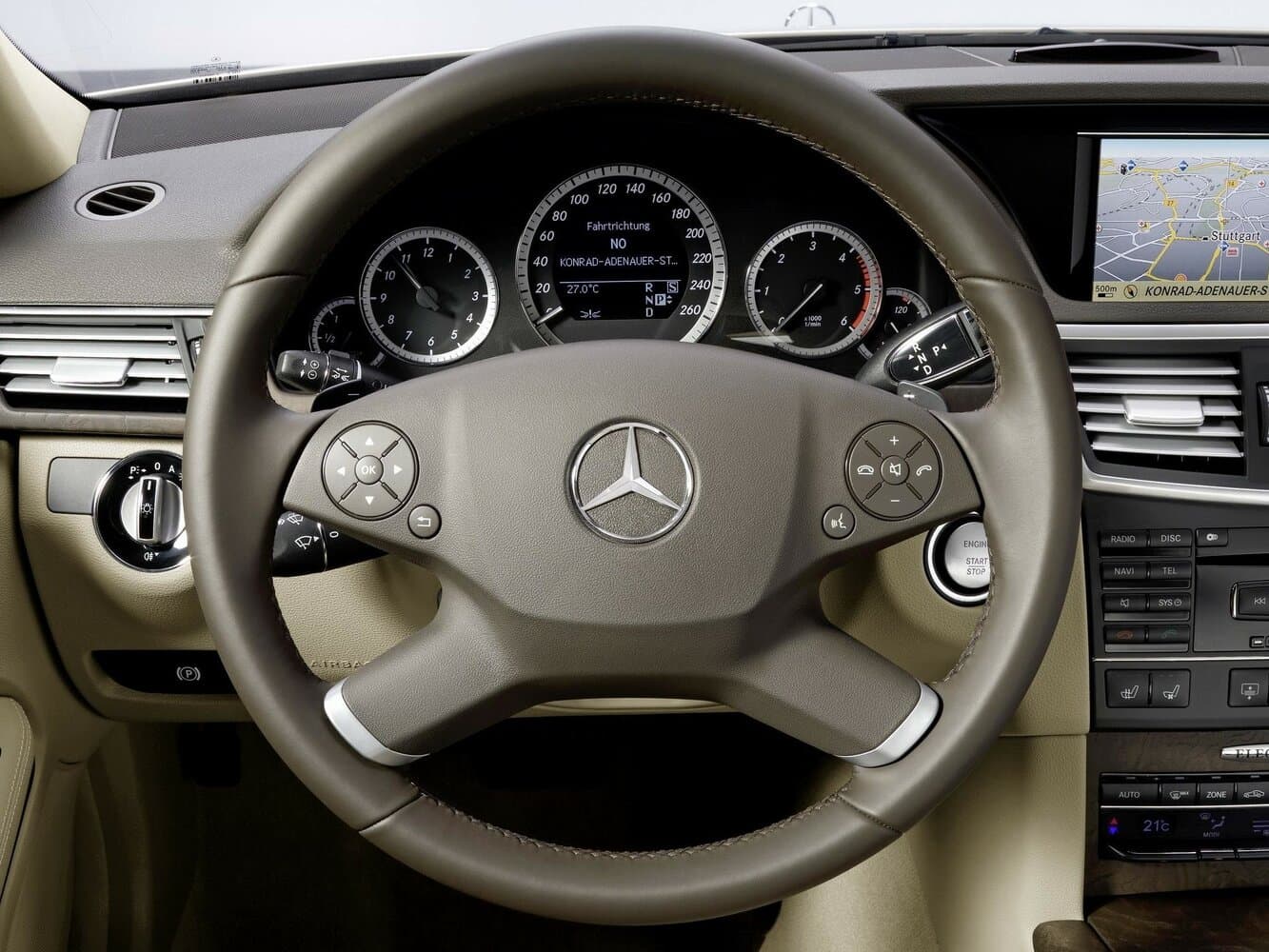 Mercedes-Benz E-Класс