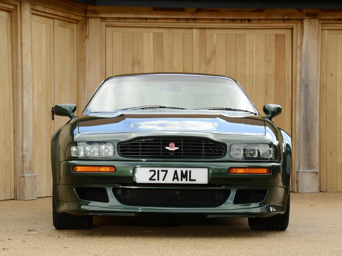 Aston Martin V8 Vantage