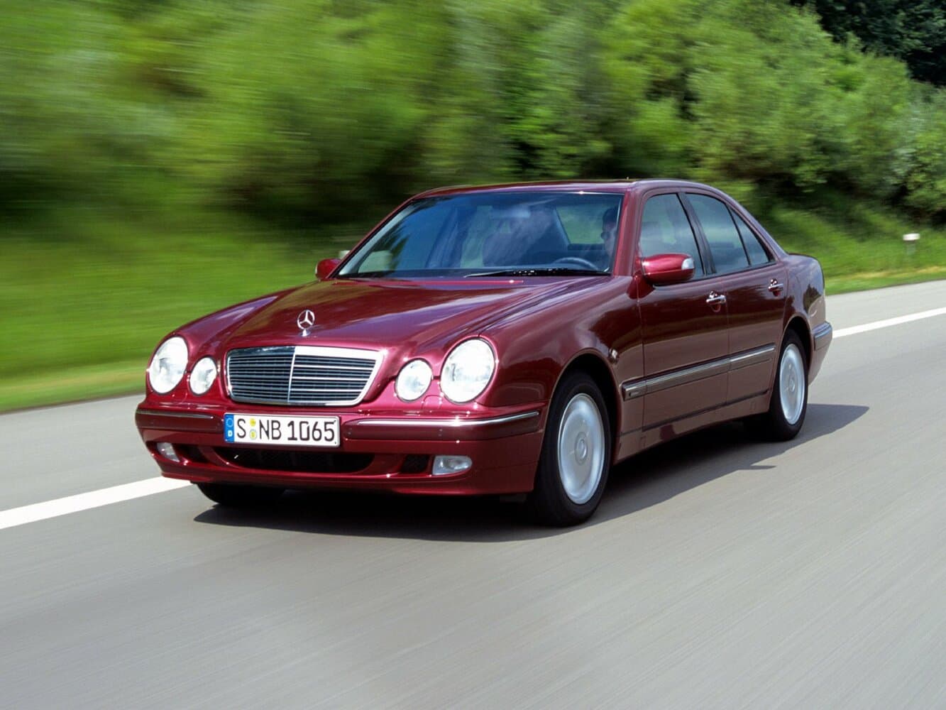 Mercedes-Benz E-Класс