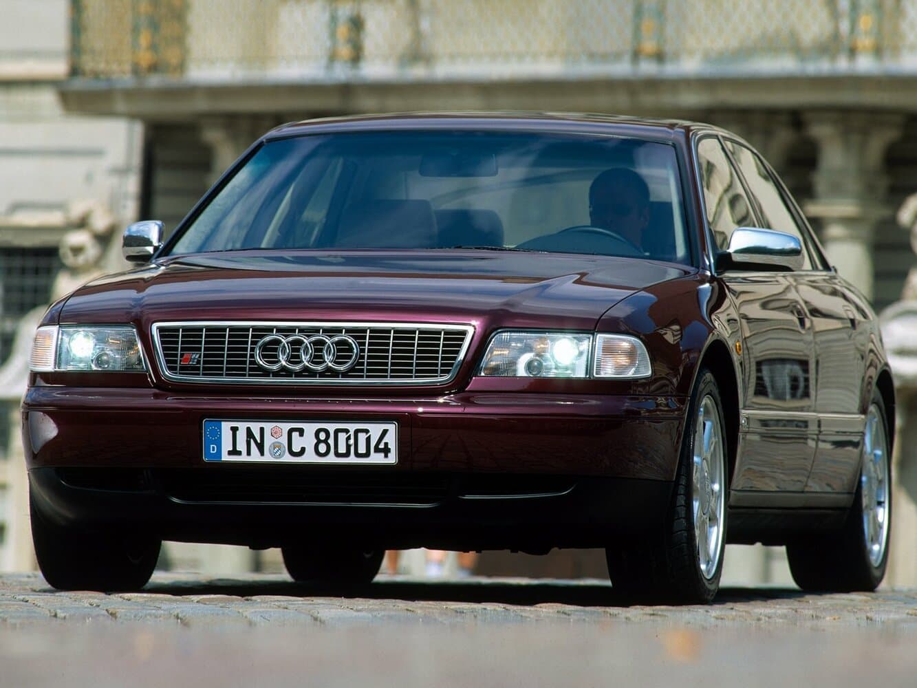 Audi S8