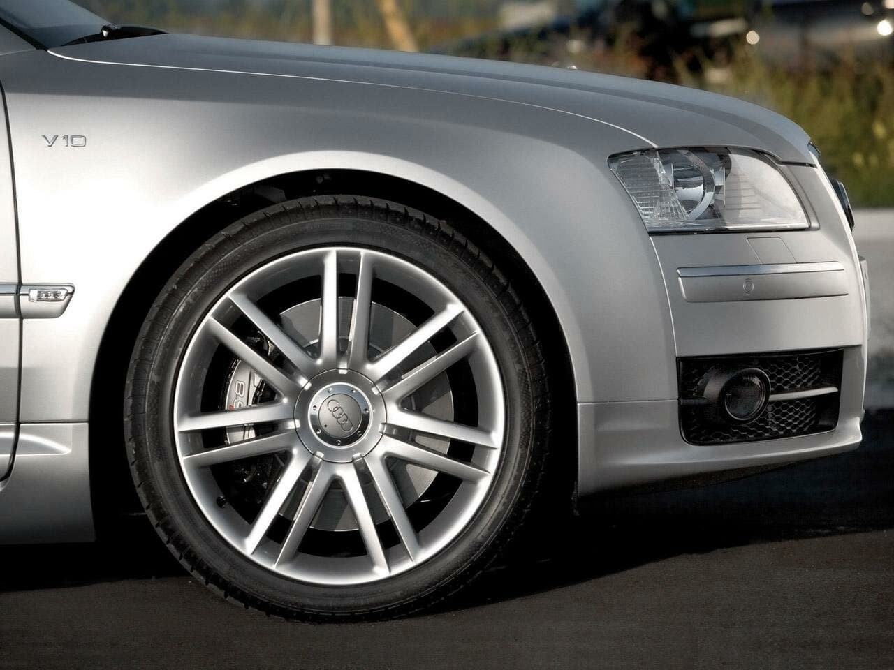 Audi S8