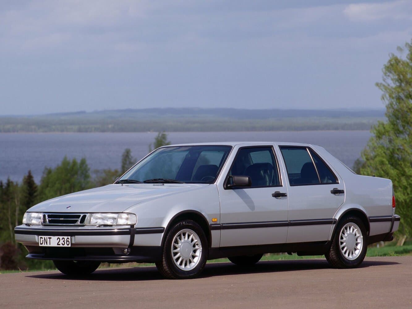 Saab 9000