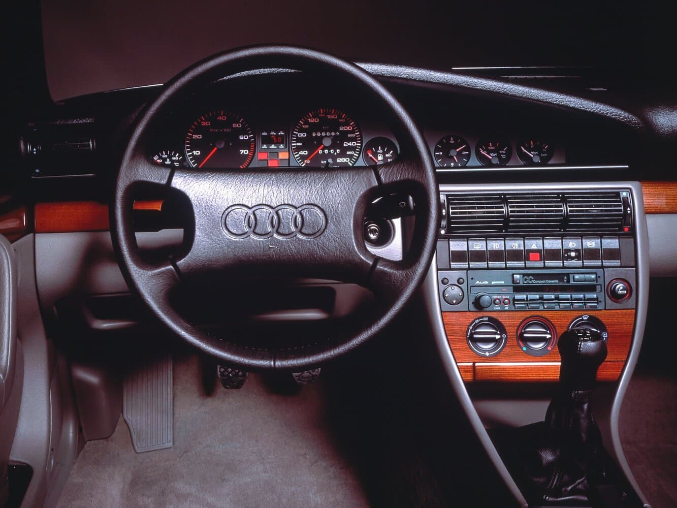 Audi 100
