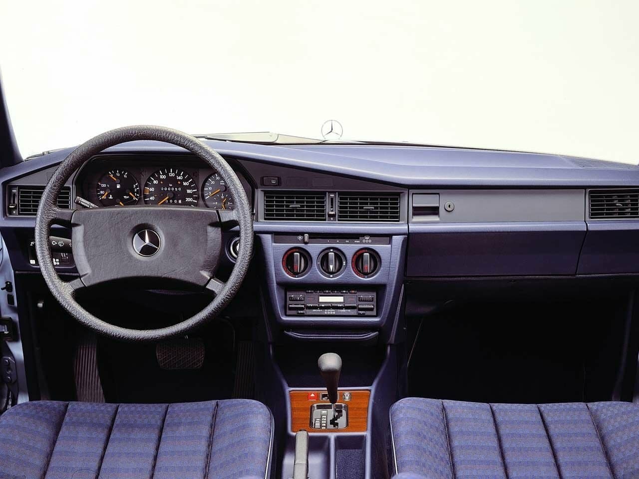 Mercedes-Benz 190 (W201)