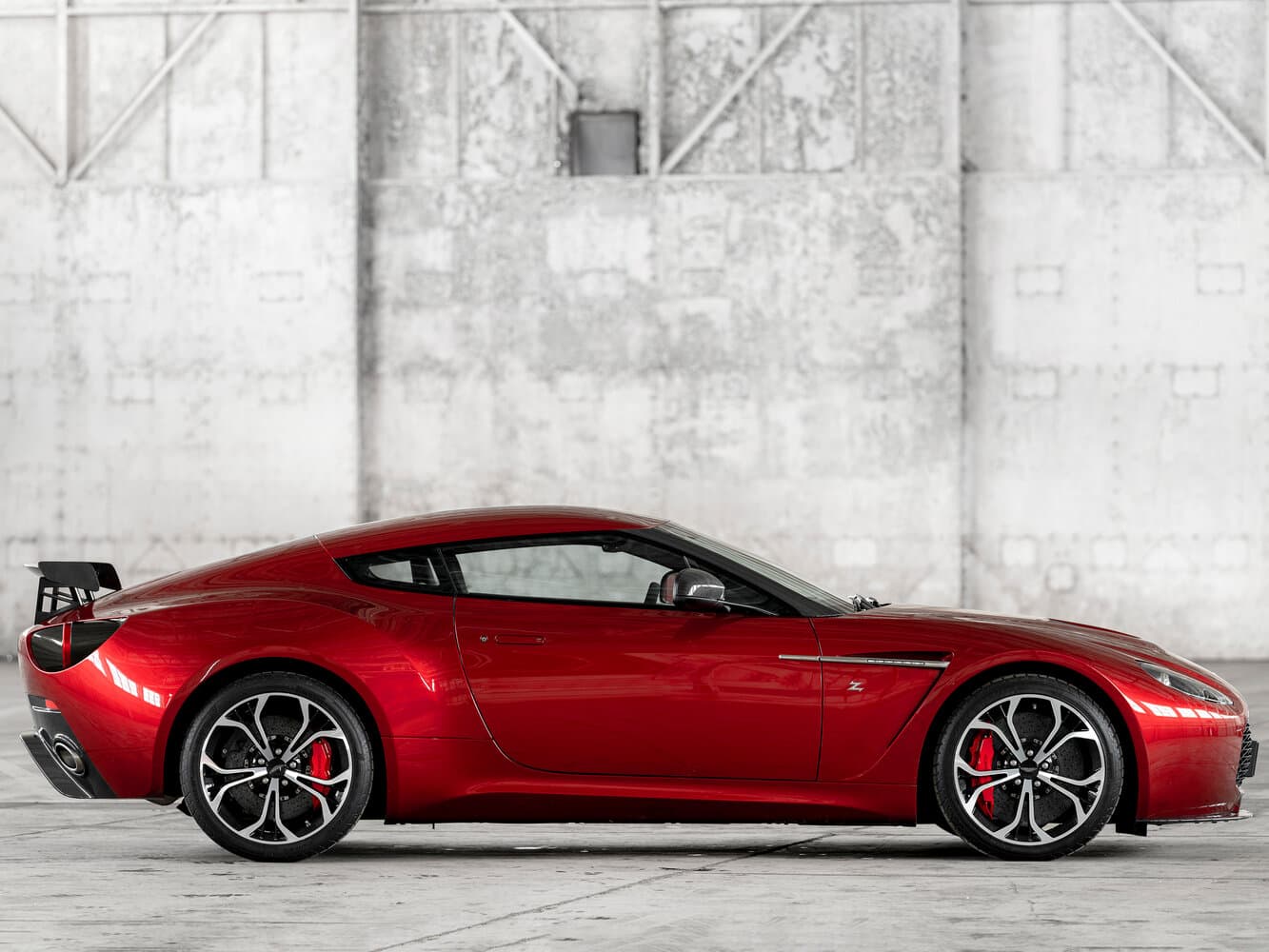 Aston Martin V12 Zagato