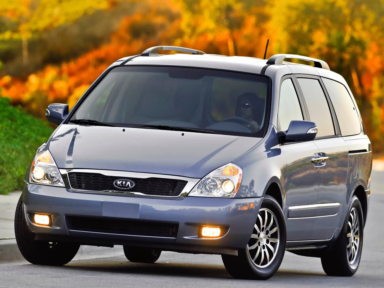 Kia Sedona II Рестайлинг Минивэн LWB, фото 2