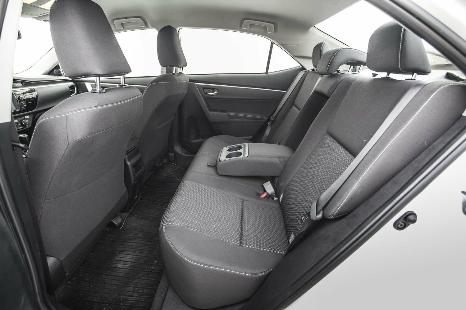 Toyota Corolla XI (E160, E170, E180) Седан, фото 23