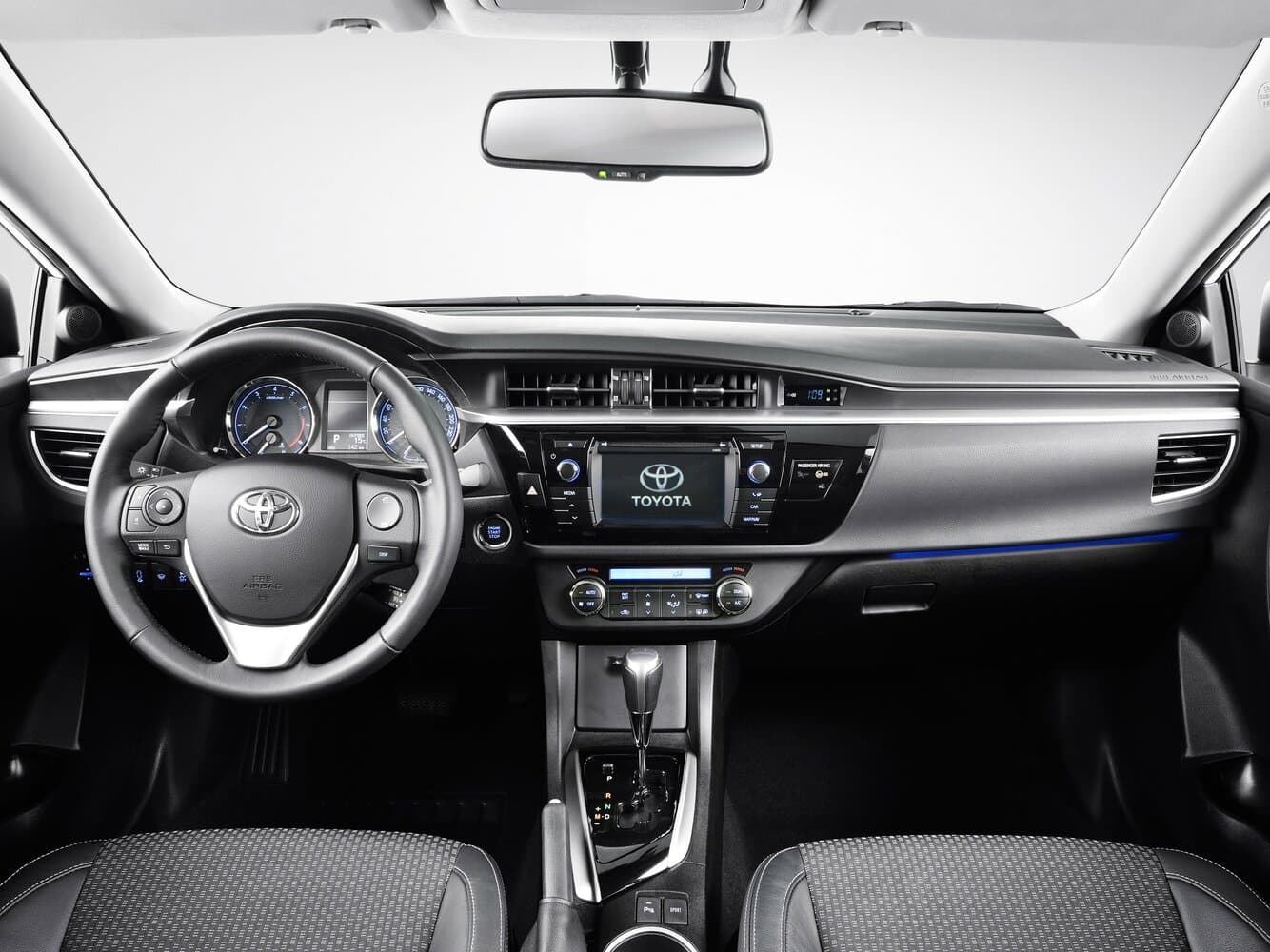 Toyota Corolla XI (E160, E170, E180) Седан, фото 6