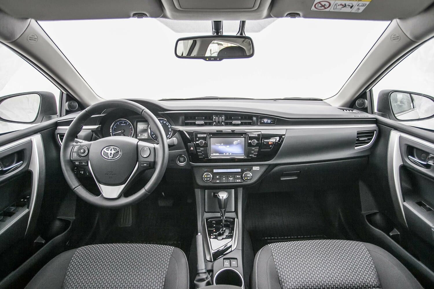 Toyota Corolla XI (E160, E170, E180) Седан, фото 19